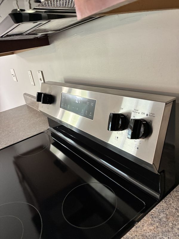 Clean glass cooktop